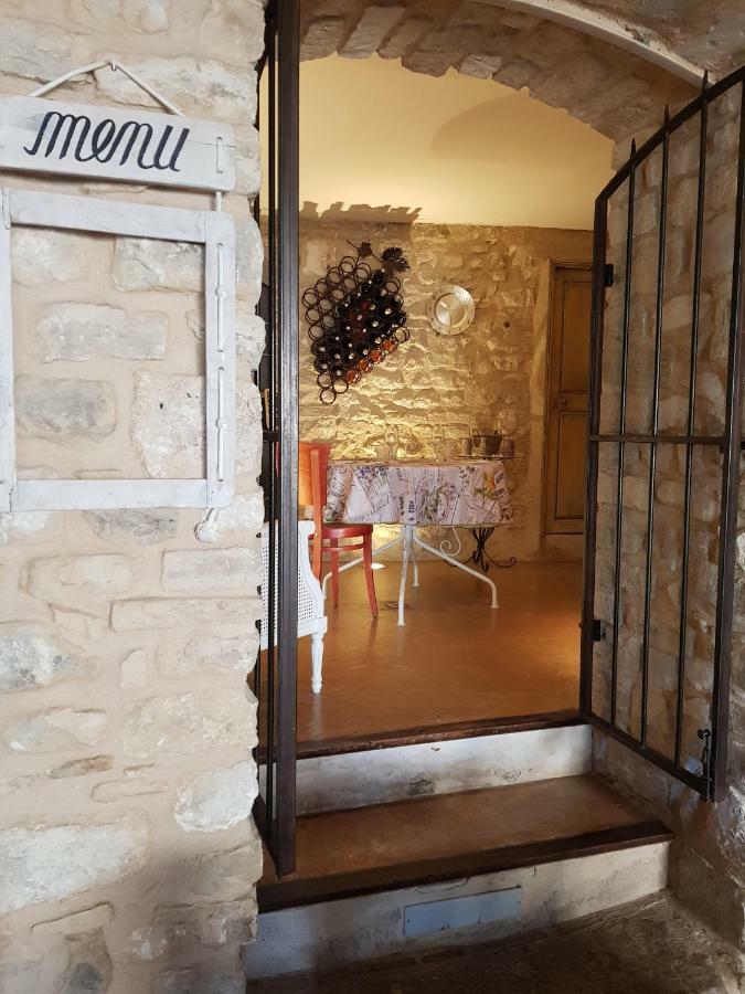 Le Crillon Hotel Murs  Exterior photo